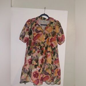 Flowy dress, L. Cap sleeve with large flower design.